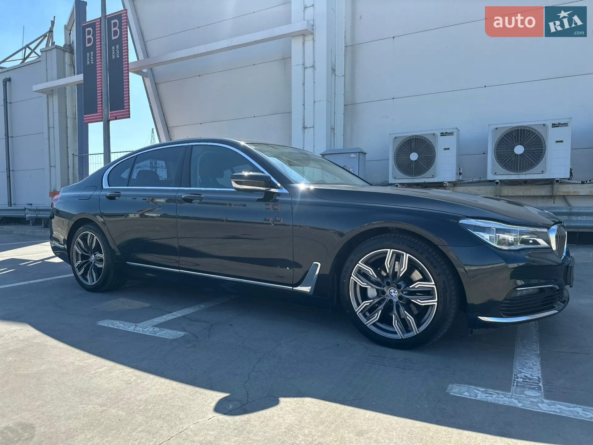 2016 BMW 7er - мініатюра 18