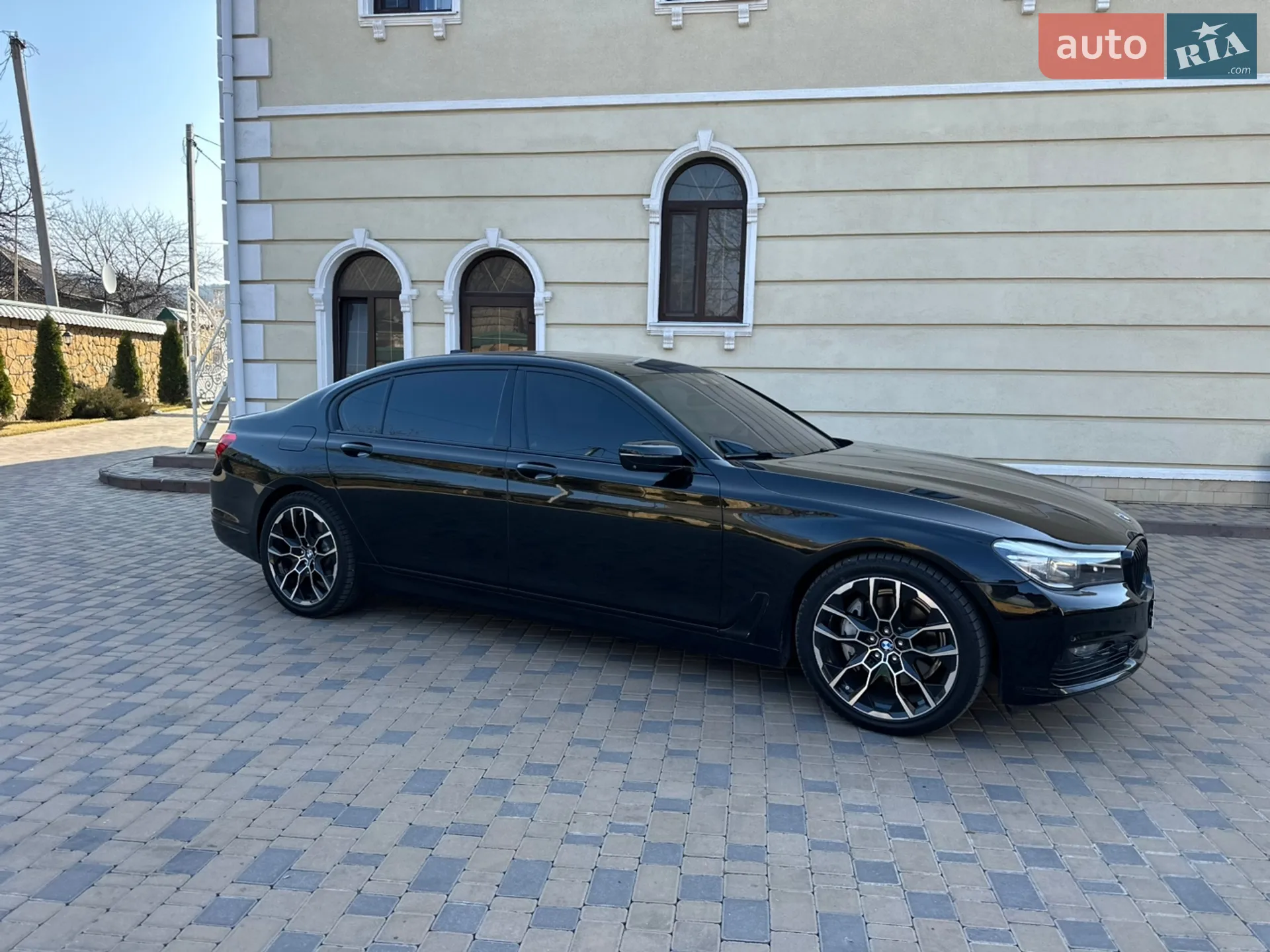 2016 BMW 7er - мініатюра 16