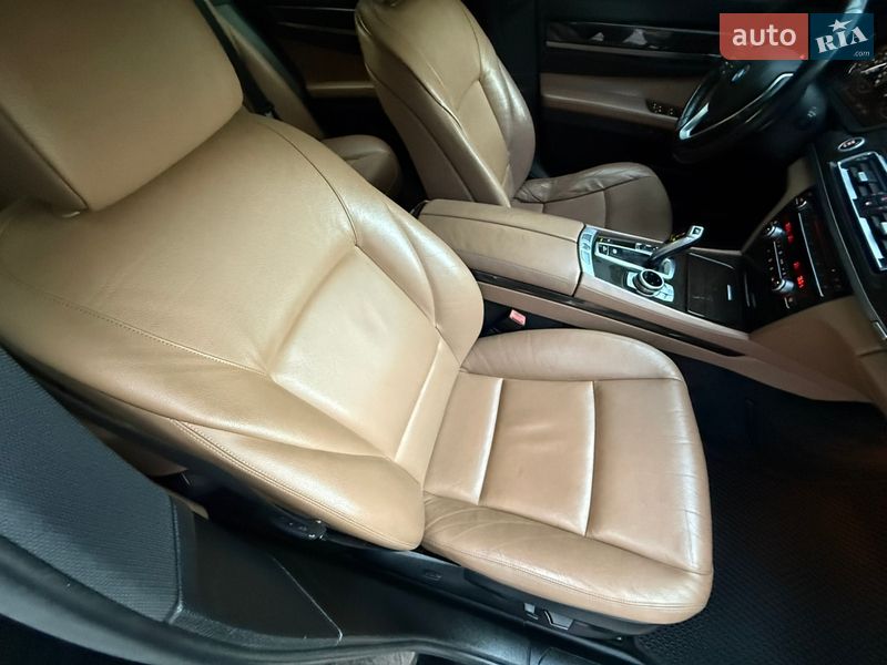 Седан BMW 7 Series 2010 в Одессе