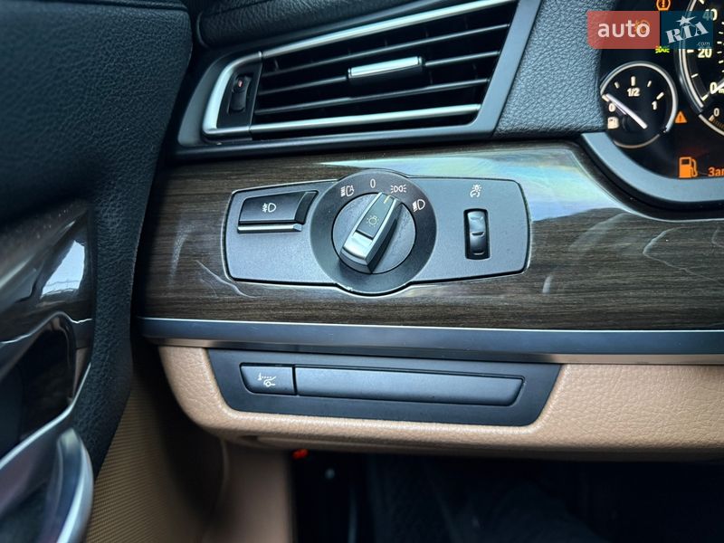 Седан BMW 7 Series 2010 в Одессе