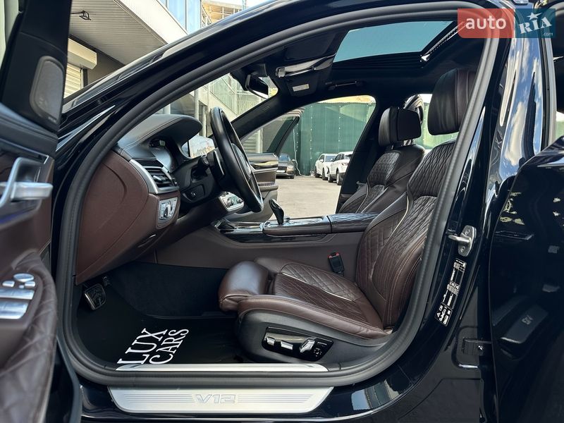 Седан BMW 7 Series 2021 в Киеве