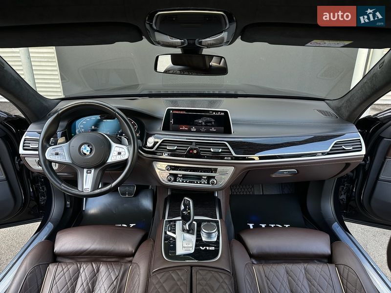 Седан BMW 7 Series 2021 в Киеве