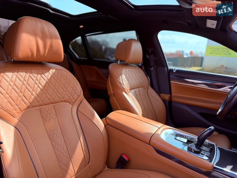 Седан BMW 7 Series 2019 в Киеве