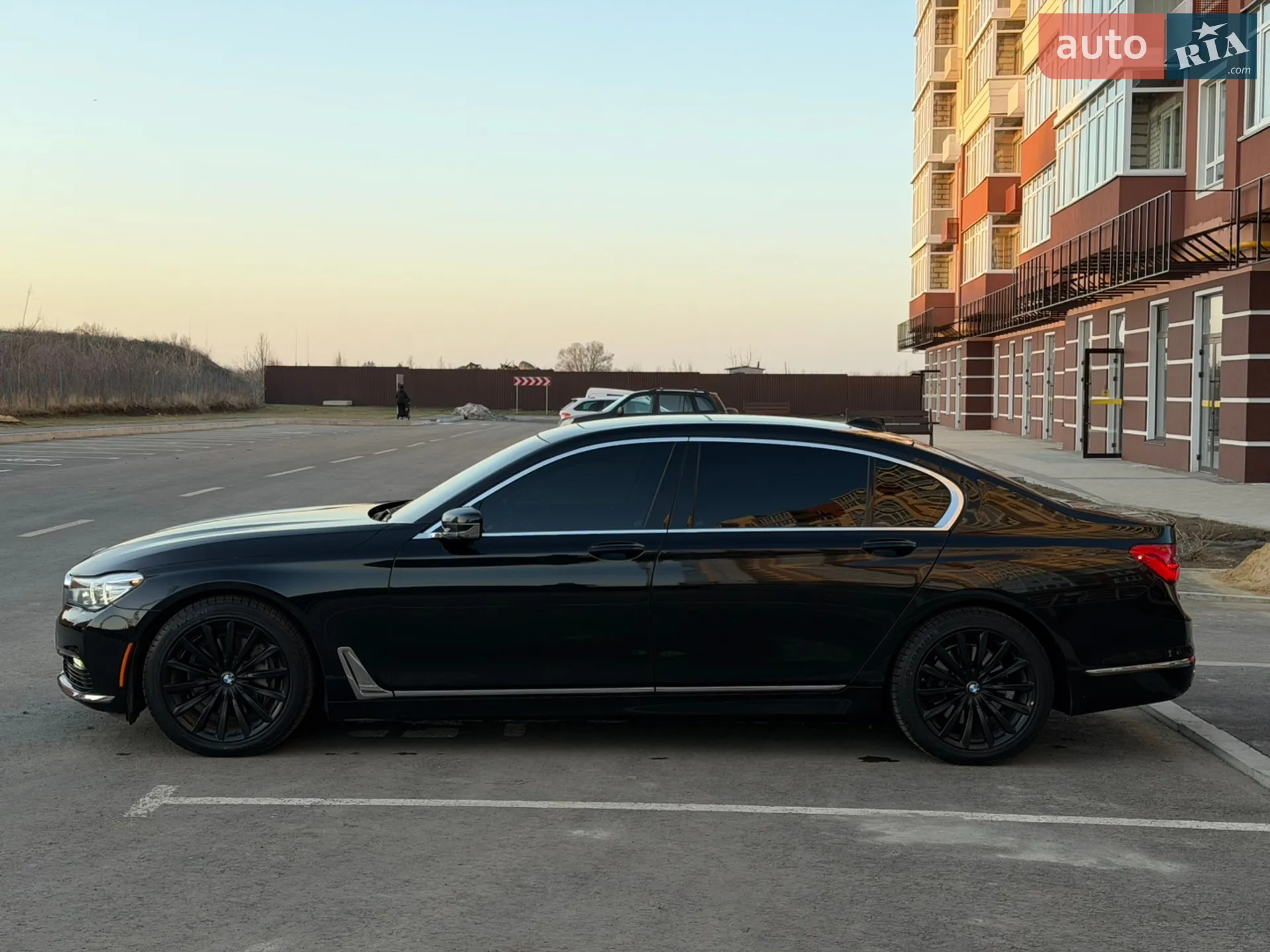 2016 BMW 7er - мініатюра 18