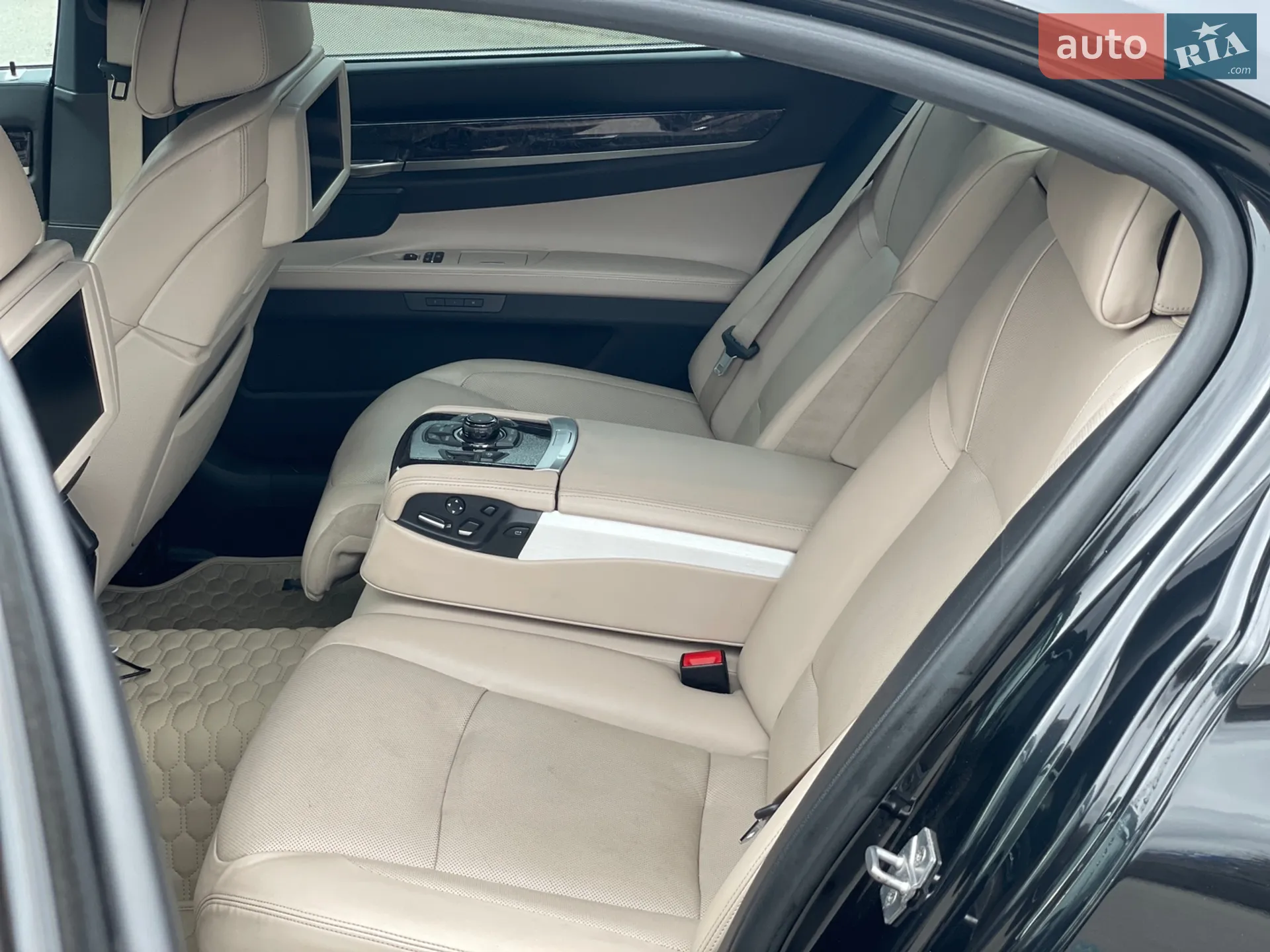 2010 BMW 7er - мініатюра 10