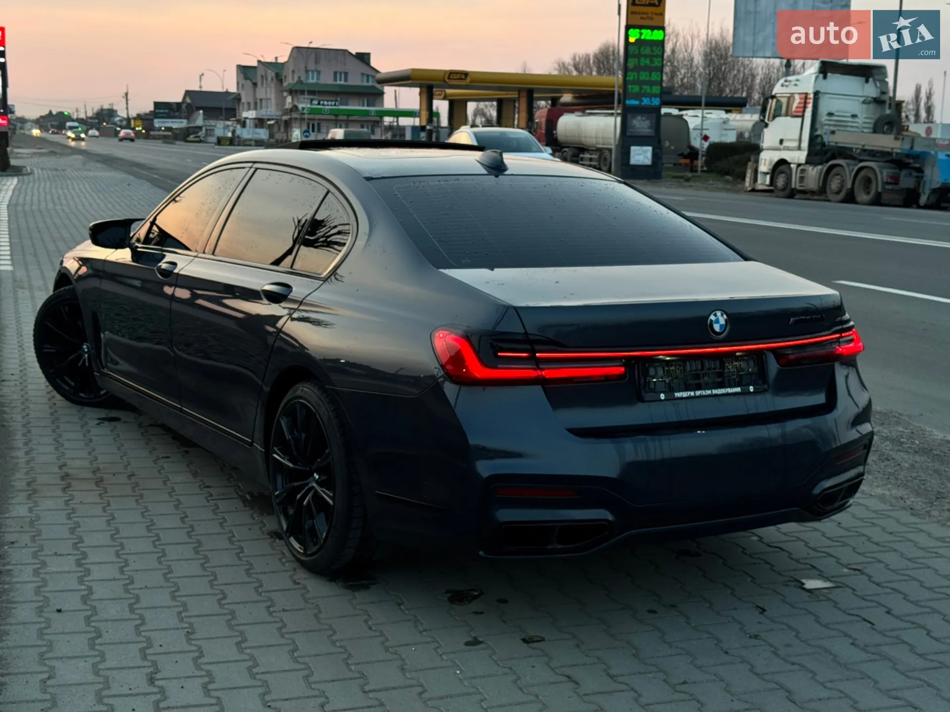 2016 BMW 7er - мініатюра 14