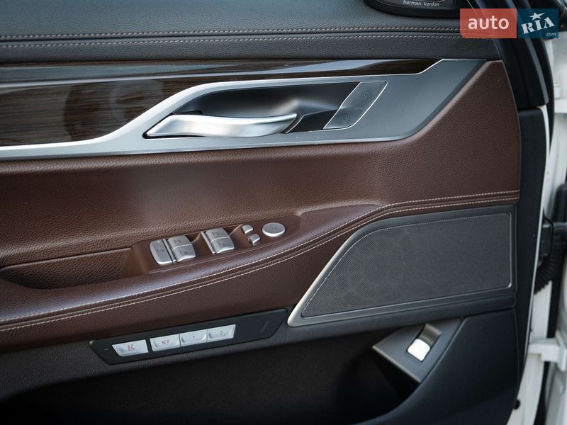 Седан BMW 7 Series 2016 в Києві