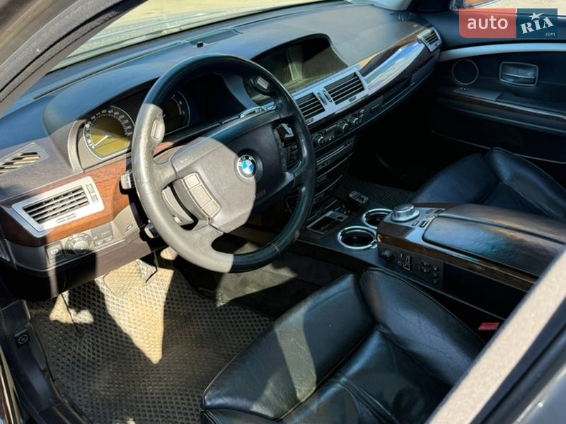 Седан BMW 7 Series 2005 в Киеве
