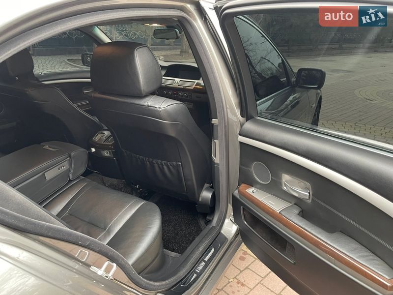 Седан BMW 7 Series 2006 в Запоріжжі