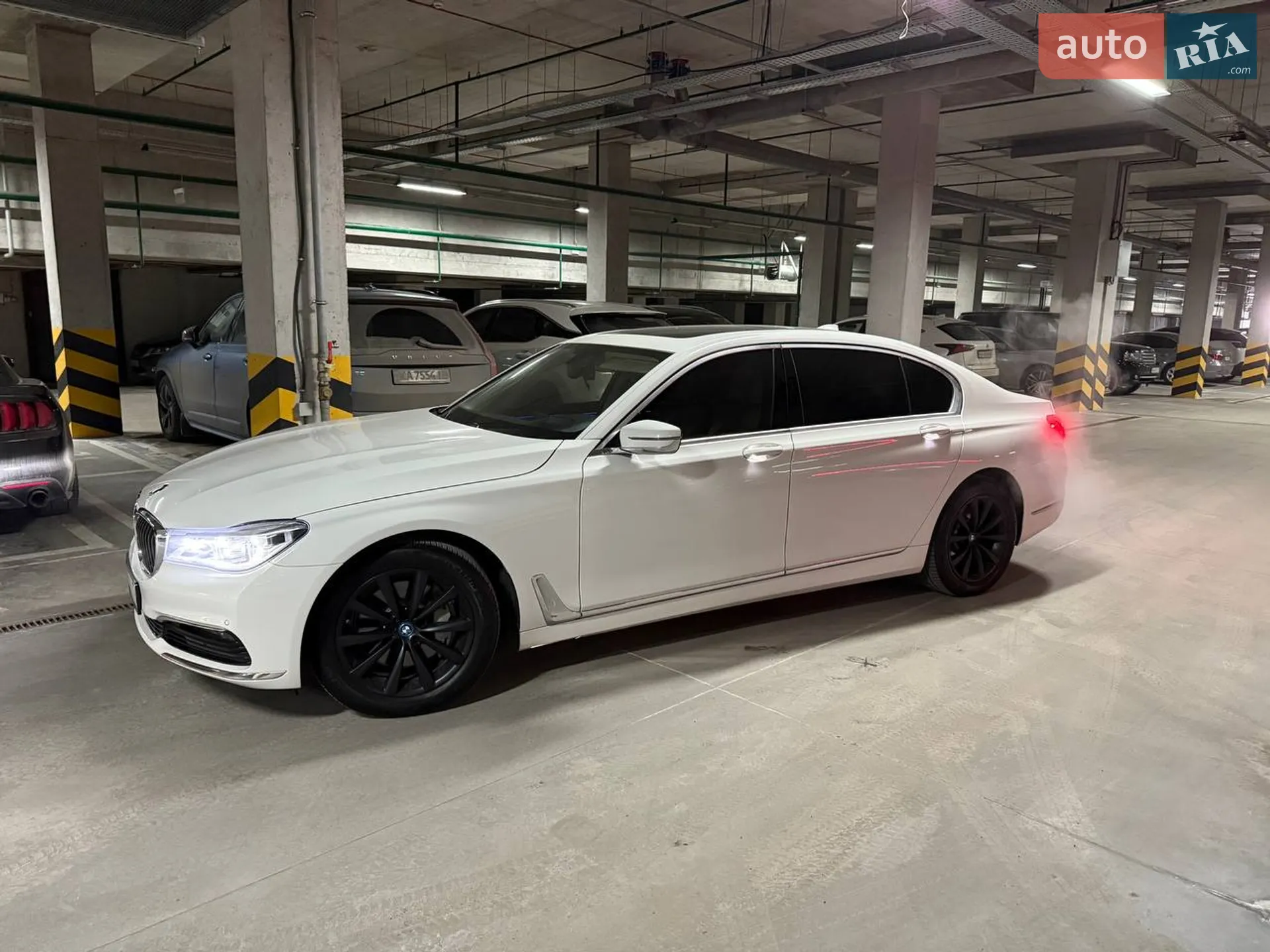 2015 BMW 7er - мініатюра 9