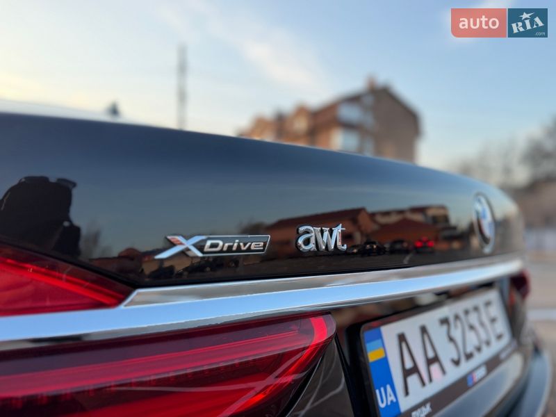 Седан BMW 7 Series 2017 в Киеве
