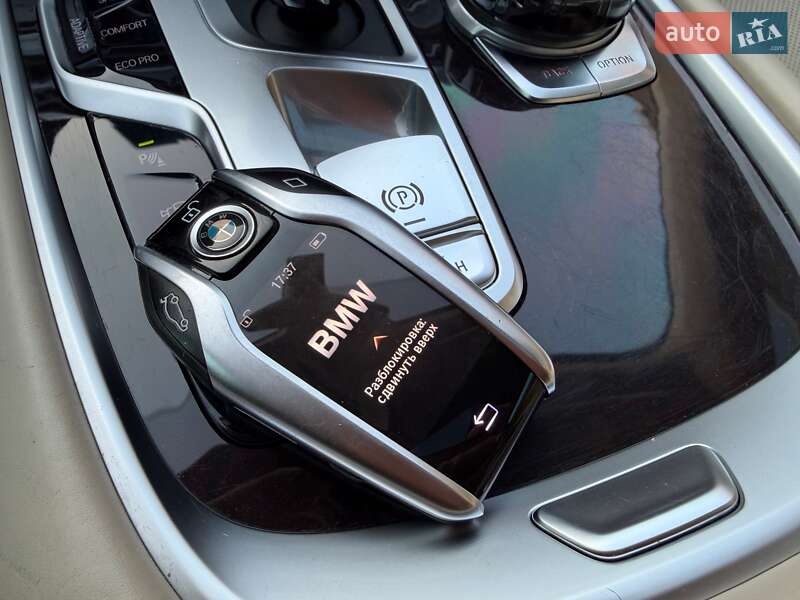 Седан BMW 7 Series 2017 в Киеве