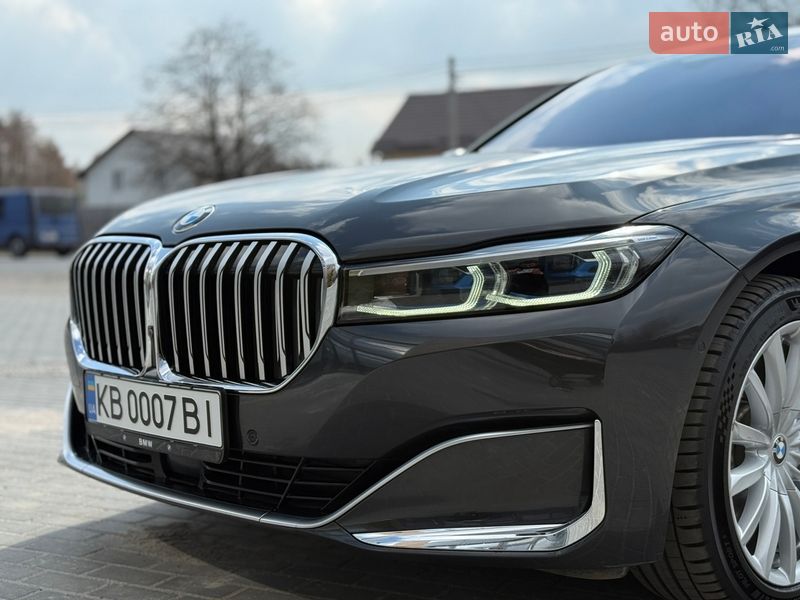 Седан BMW 7 Series 2020 в Виннице