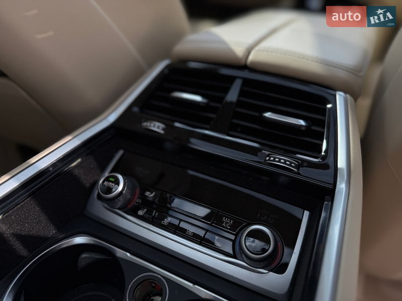Седан BMW 7 Series 2020 в Виннице