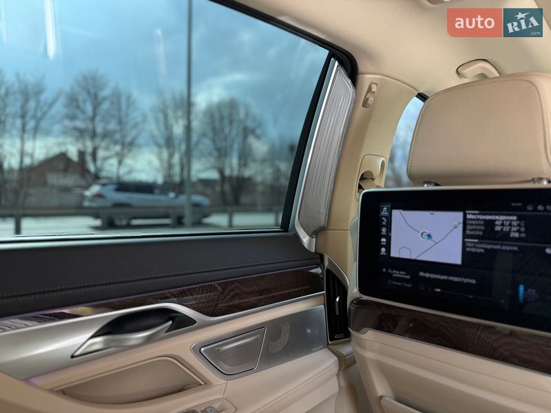 Седан BMW 7 Series 2020 в Виннице