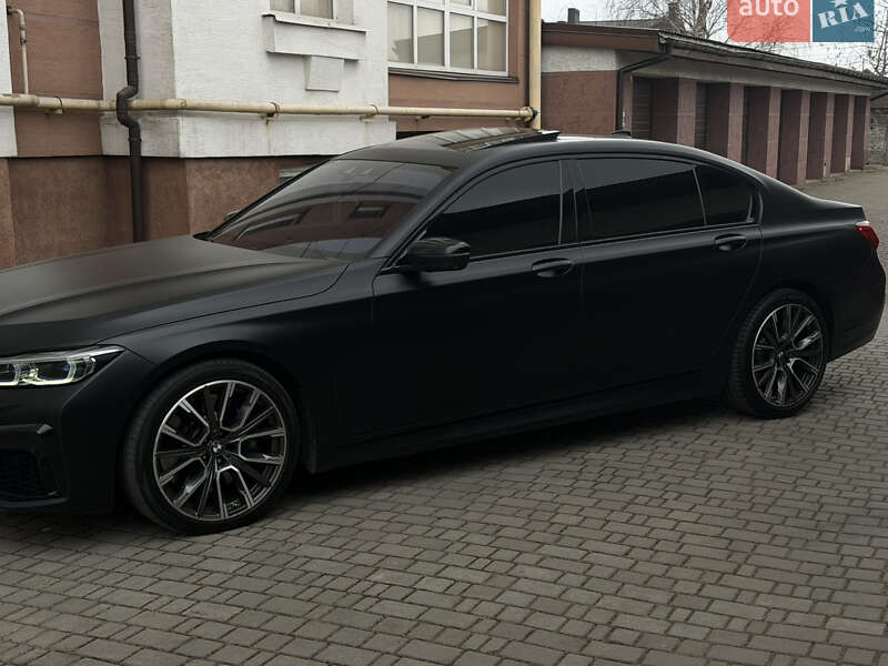 Седан BMW 7 Series 2016 в Ивано-Франковске