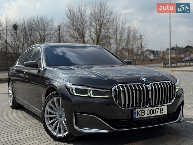 Седан BMW 7 Series 2020 в Виннице