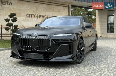 Седан BMW 7 Series 2023 в Львові