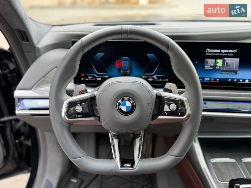 Седан BMW 7 Series 2023 в Львові