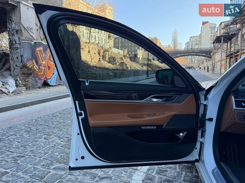Седан BMW 7 Series 2017 в Одессе фото 49 Седан BMW 7 Series 2017 в Одессе
