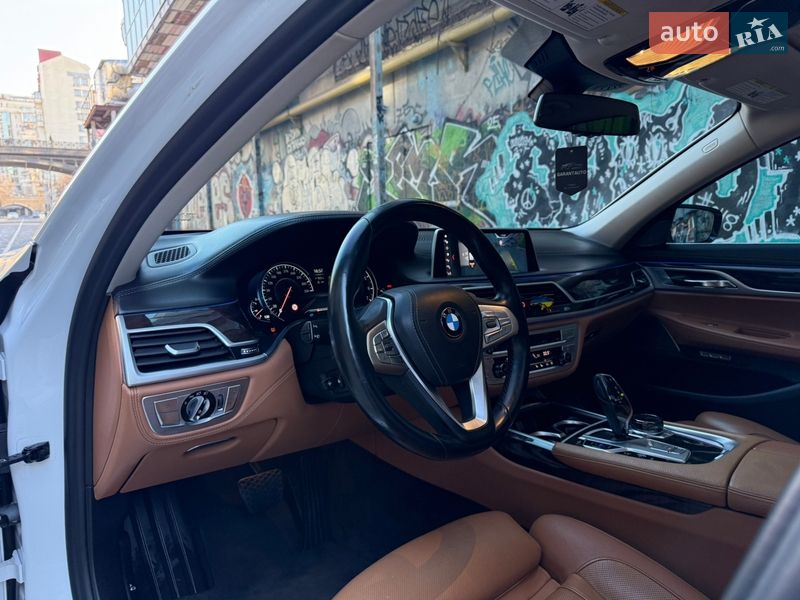 Седан BMW 7 Series 2017 в Одессе фото 60 Седан BMW 7 Series 2017 в Одессе