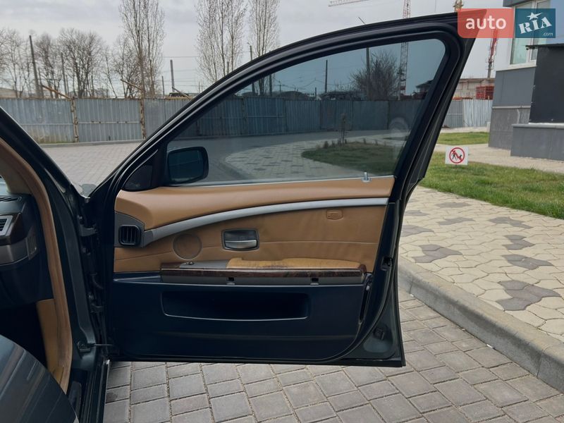Седан BMW 7 Series 2003 в Одессе