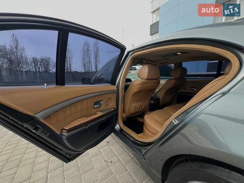 Седан BMW 7 Series 2003 в Одессе