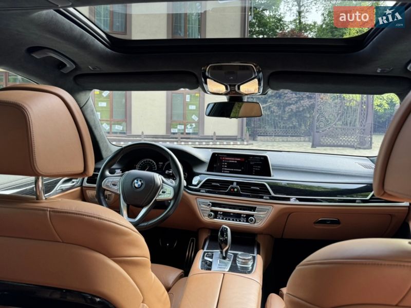 Седан BMW 7 Series 2018 в Кременчуці