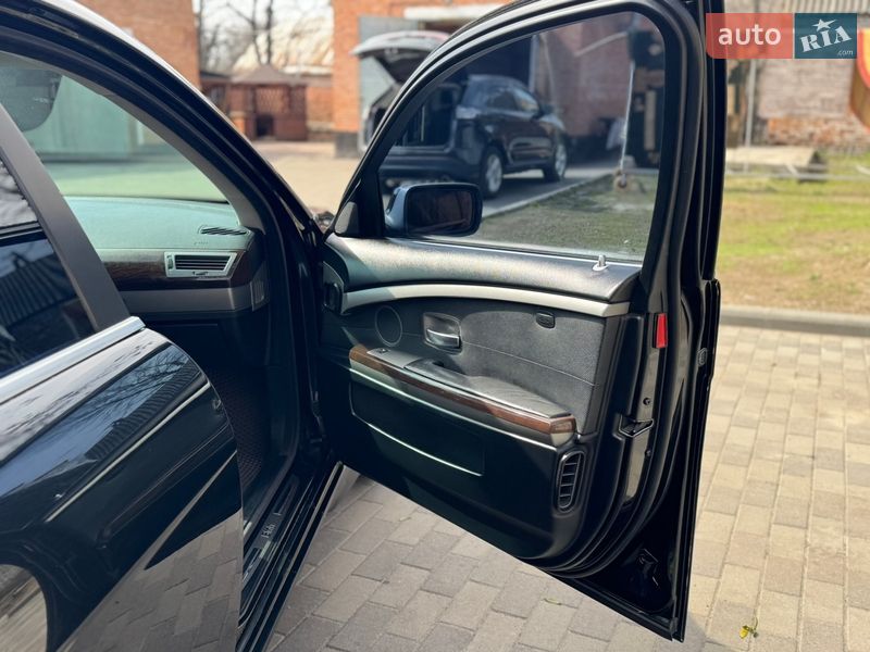Седан BMW 7 Series 2004 в Лубнах