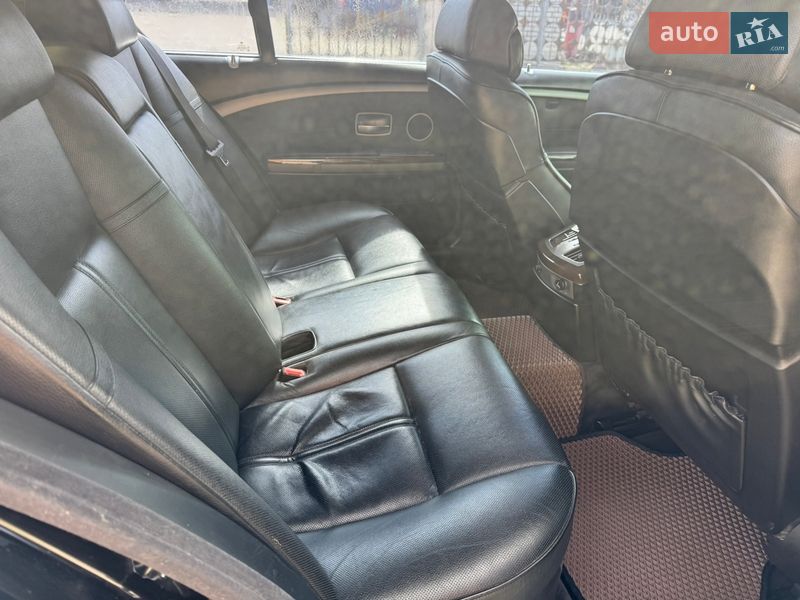 Седан BMW 7 Series 2004 в Лубнах