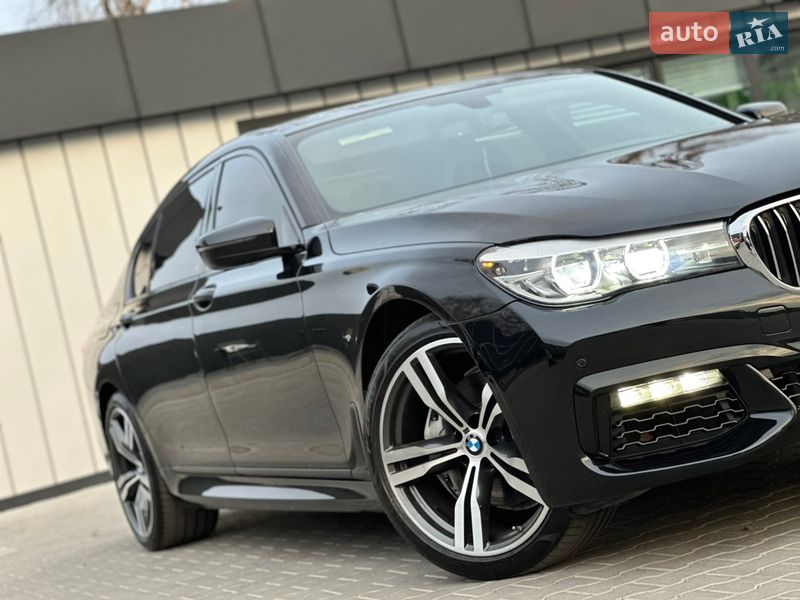 Седан BMW 7 Series 2017 в Нововолынске