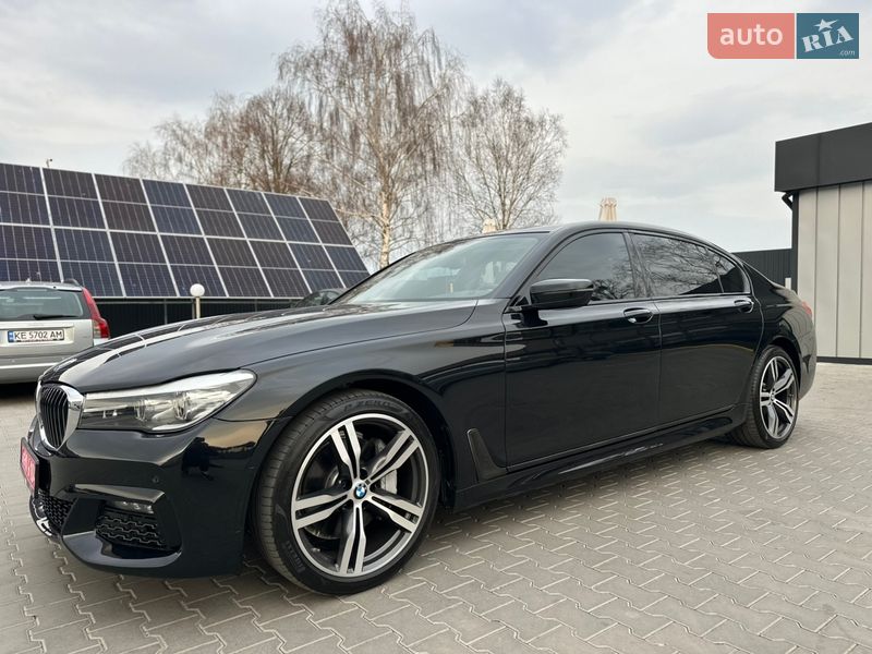 Седан BMW 7 Series 2017 в Нововолынске