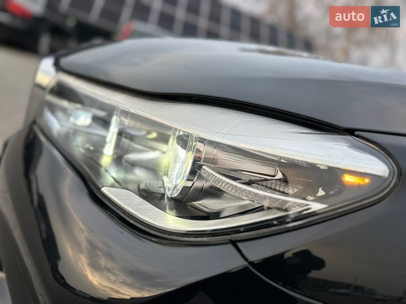 Седан BMW 7 Series 2017 в Нововолынске