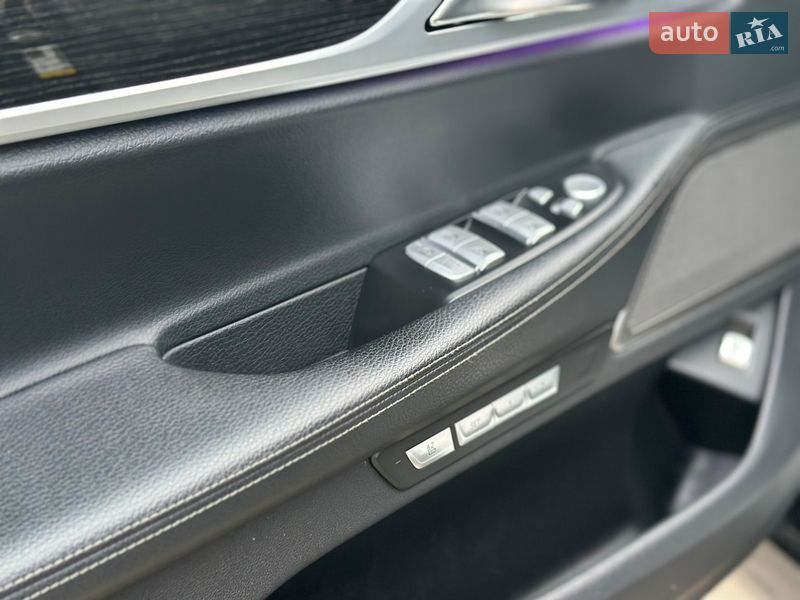 Седан BMW 7 Series 2017 в Нововолынске
