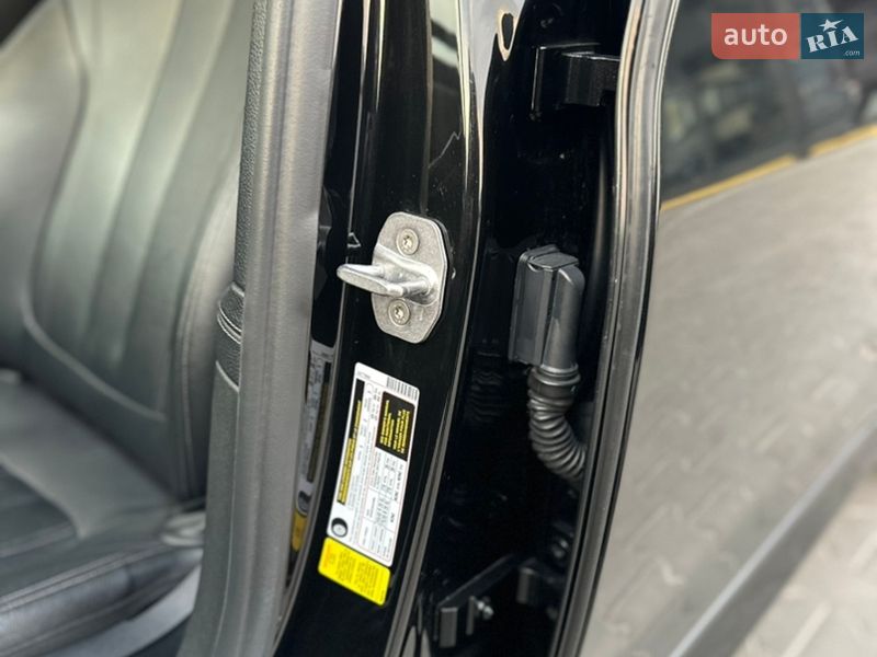 Седан BMW 7 Series 2017 в Нововолынске