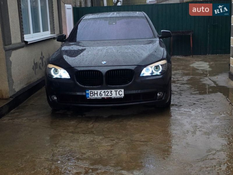 Седан BMW 7 Series 2012 в Миколаєві