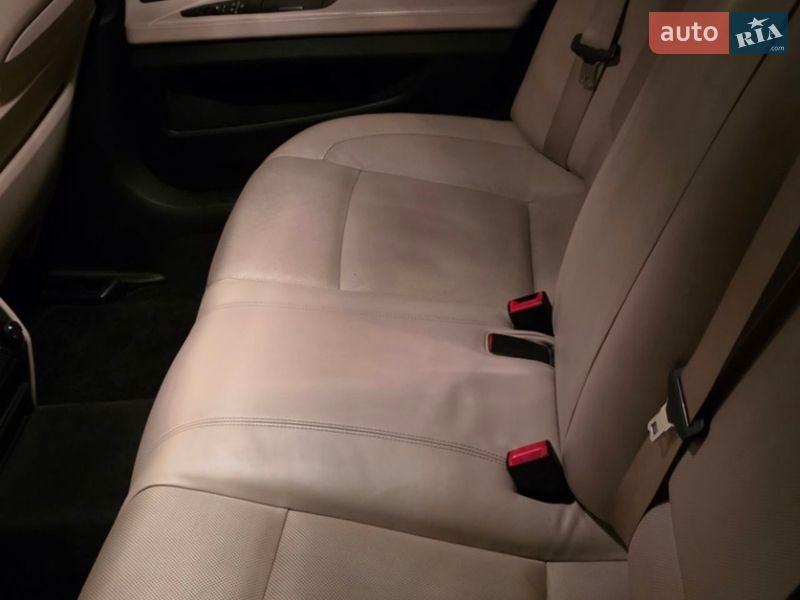 Седан BMW 7 Series 2012 в Миколаєві