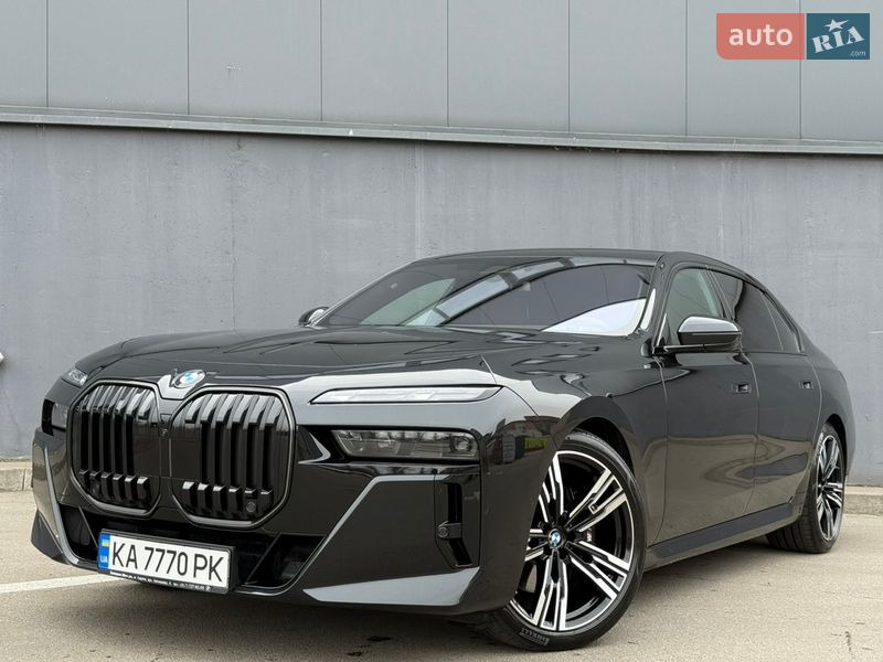 Седан BMW 7 Series 2025 в Киеве
