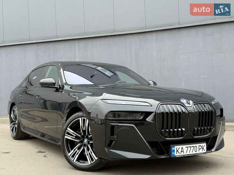 Седан BMW 7 Series 2025 в Киеве