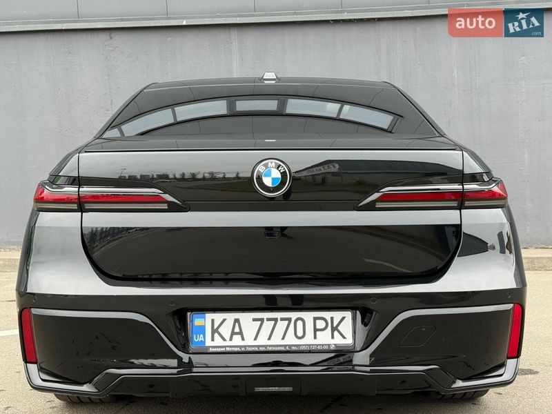 Седан BMW 7 Series 2025 в Киеве