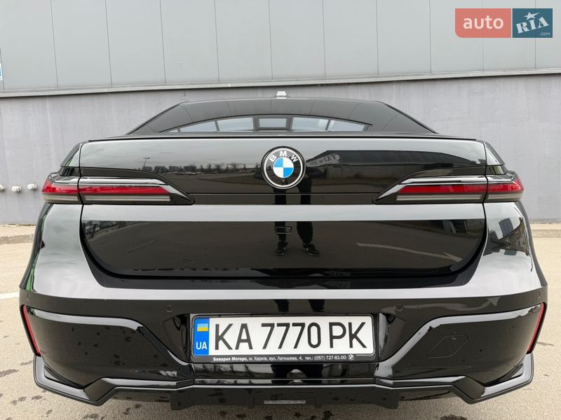Седан BMW 7 Series 2025 в Киеве