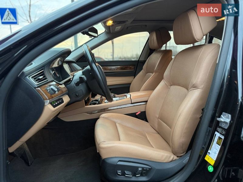 Седан BMW 7 Series 2013 в Киеве