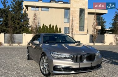 Седан BMW 7 Series 2017 в Львові