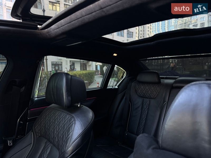 Седан BMW 7 Series 2019 в Києві