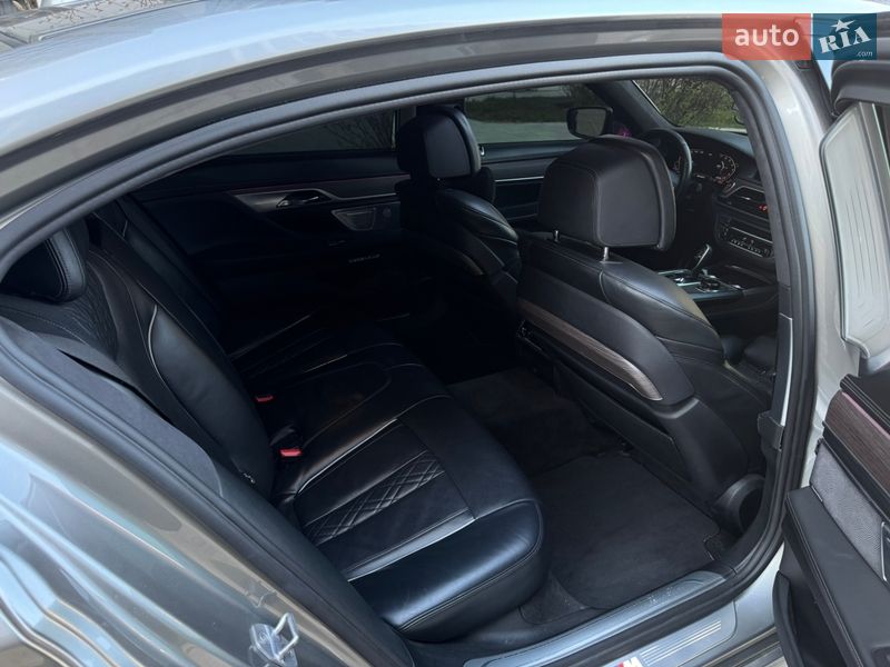 Седан BMW 7 Series 2019 в Києві