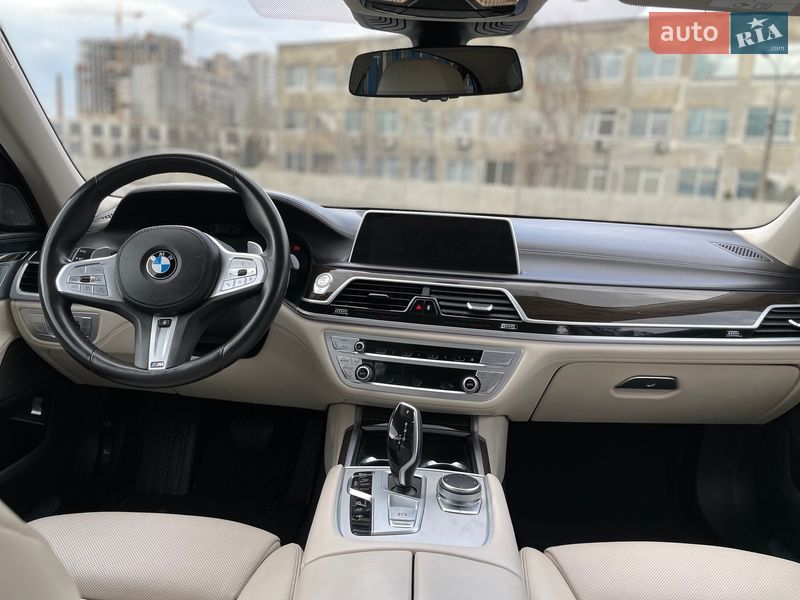 Седан BMW 7 Series 2019 в Києві
