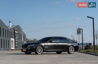 Седан BMW 7 Series 2013 в Львові