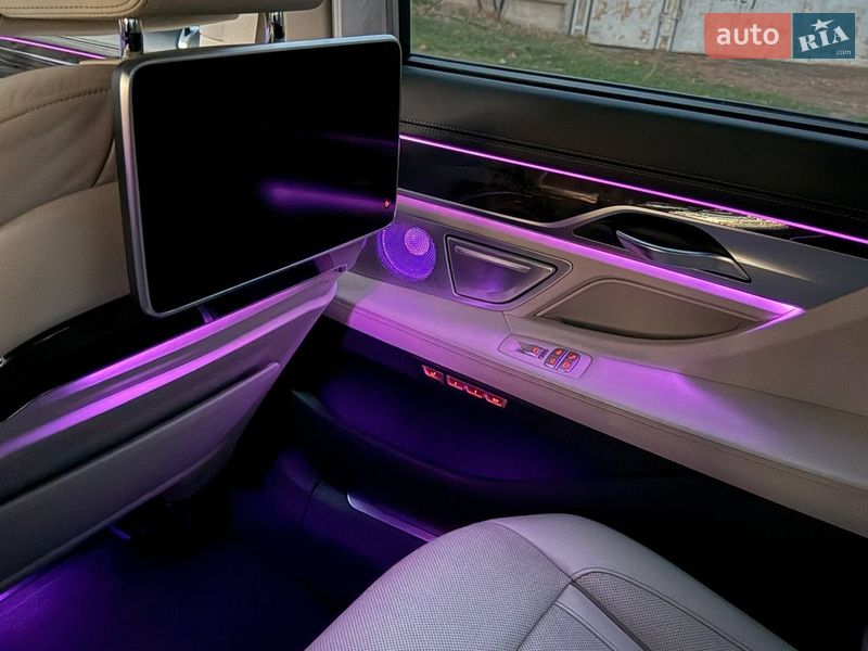 Седан BMW 7 Series 2018 в Києві