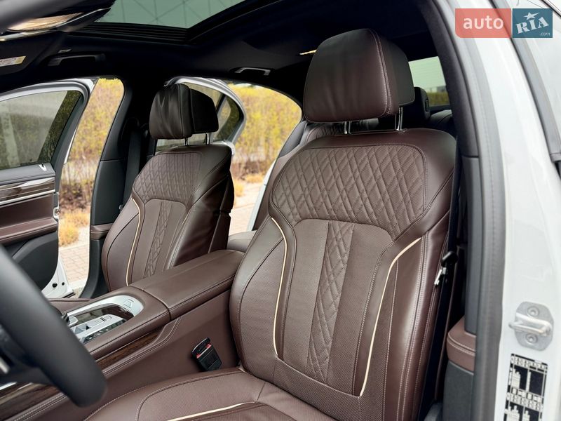 Седан BMW 7 Series 2022 в Киеве