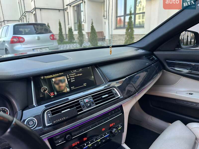 Седан BMW 7 Series 2009 в Чернівцях